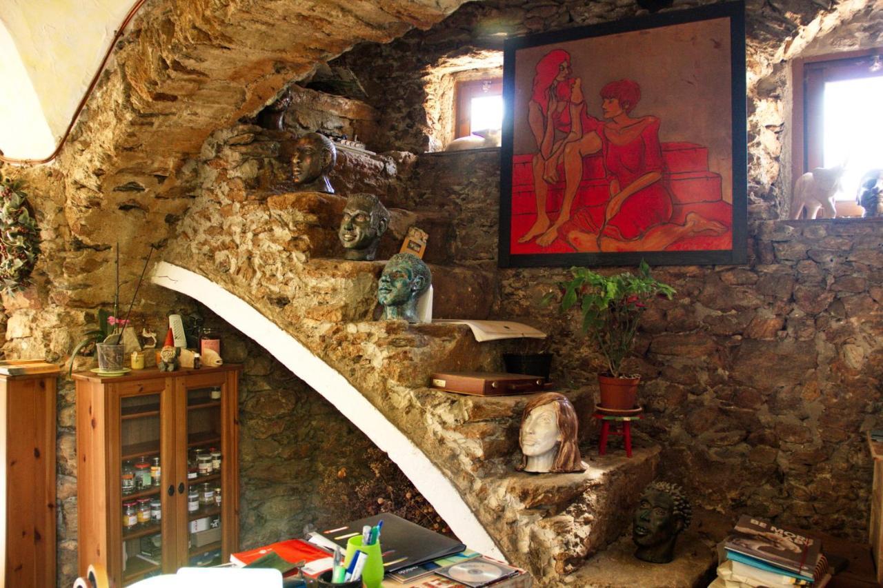 Le Petit Chateau Vezzi Portio Bagian luar foto