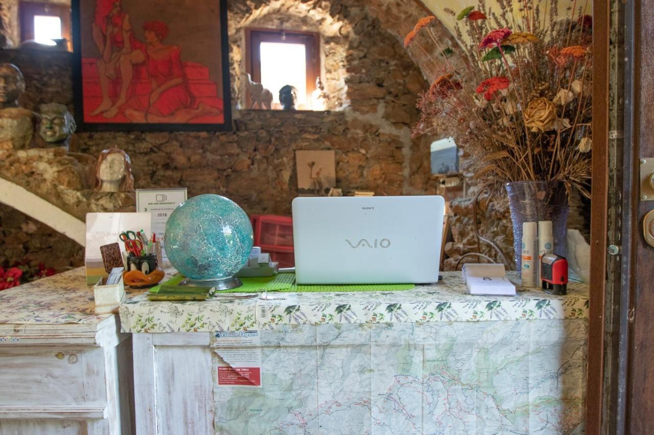 Le Petit Chateau Vezzi Portio Bagian luar foto