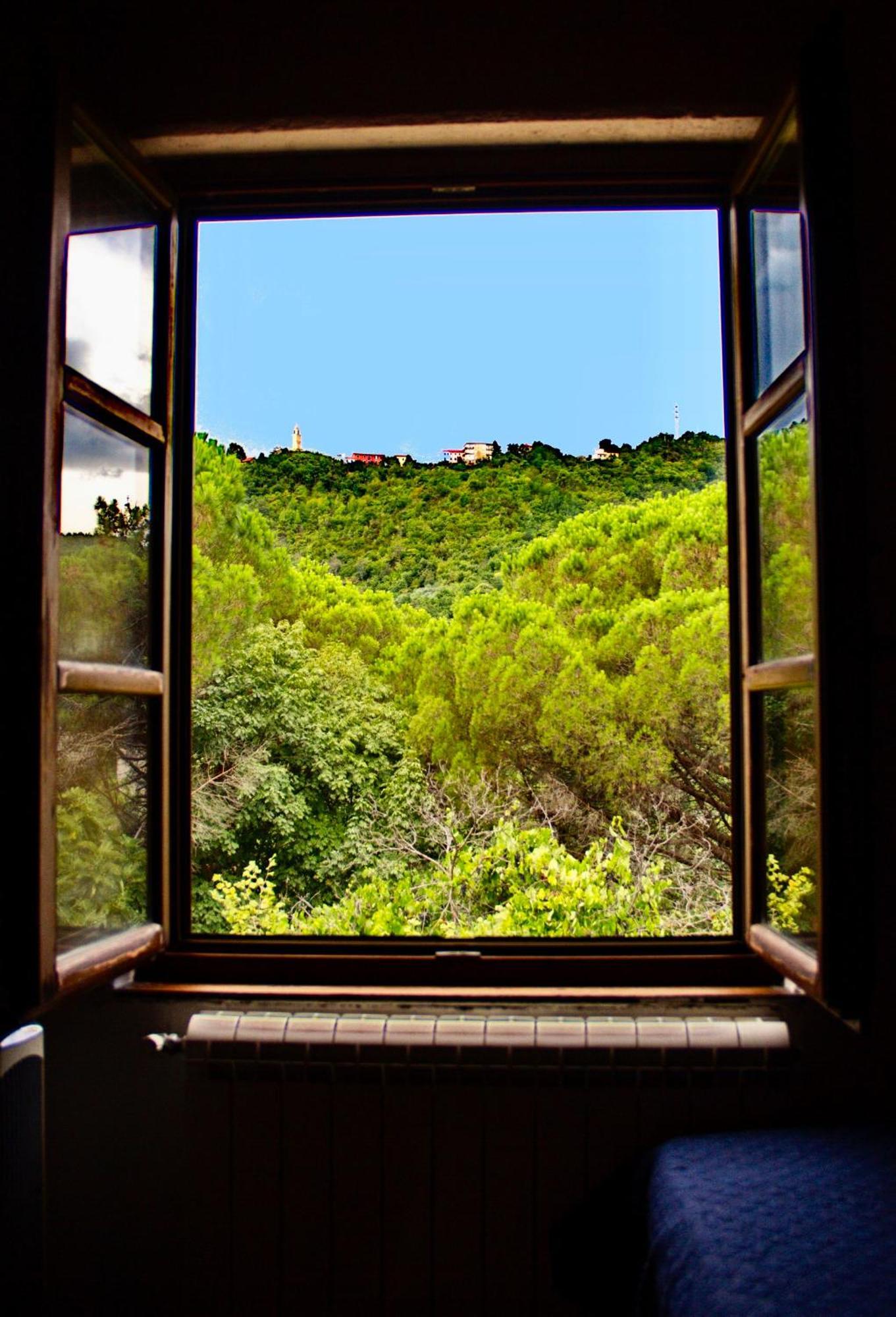 Le Petit Chateau Vezzi Portio Bagian luar foto